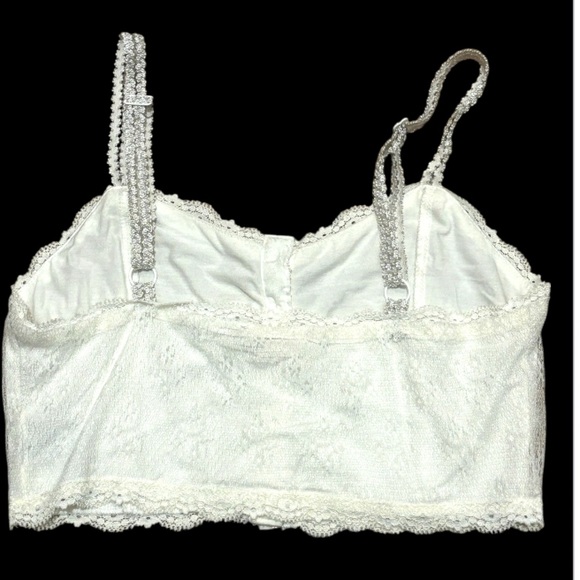 POL Lace Button Crop Camisole NWOT - Picture 2 of 4